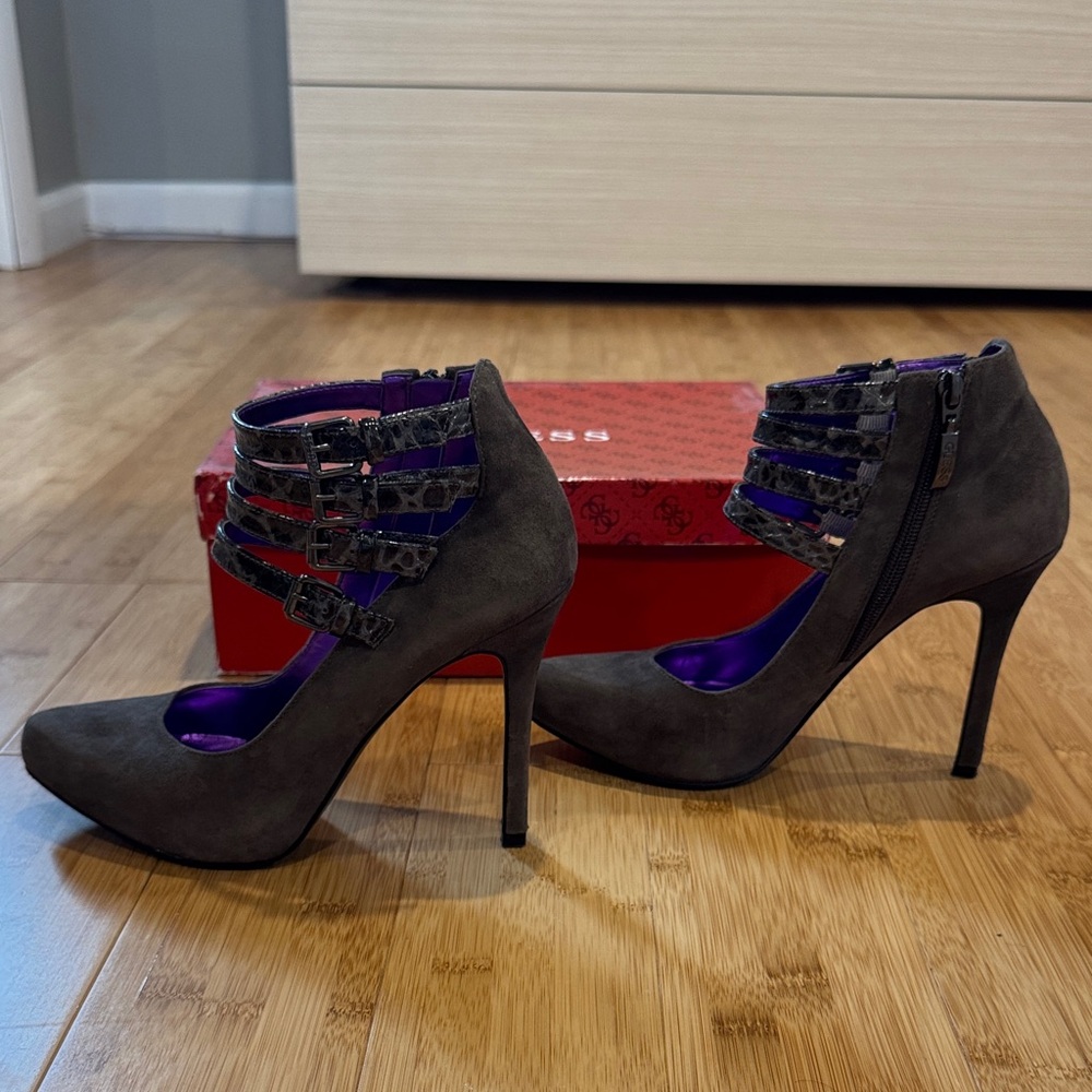 Guess Grey suede heels